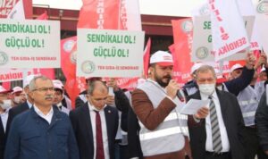 Tekgıda-İş’ten Doğanay’a protesto: İşvereni fabrikanın önünden uyarıyoruz