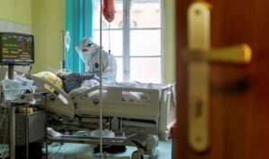 Uluslararası Pediatri Kurumu: Omicron Avrupa’daki vakaları katlayabilir