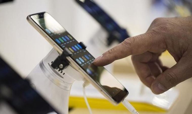 Yurt dışından getirilen cep telefonu için 2022’de ödenecek tutar belli oldu