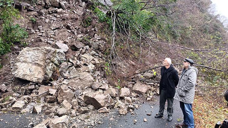 Zonguldak’ta korku dolu dakikalar! Yolu tamamen kapattı