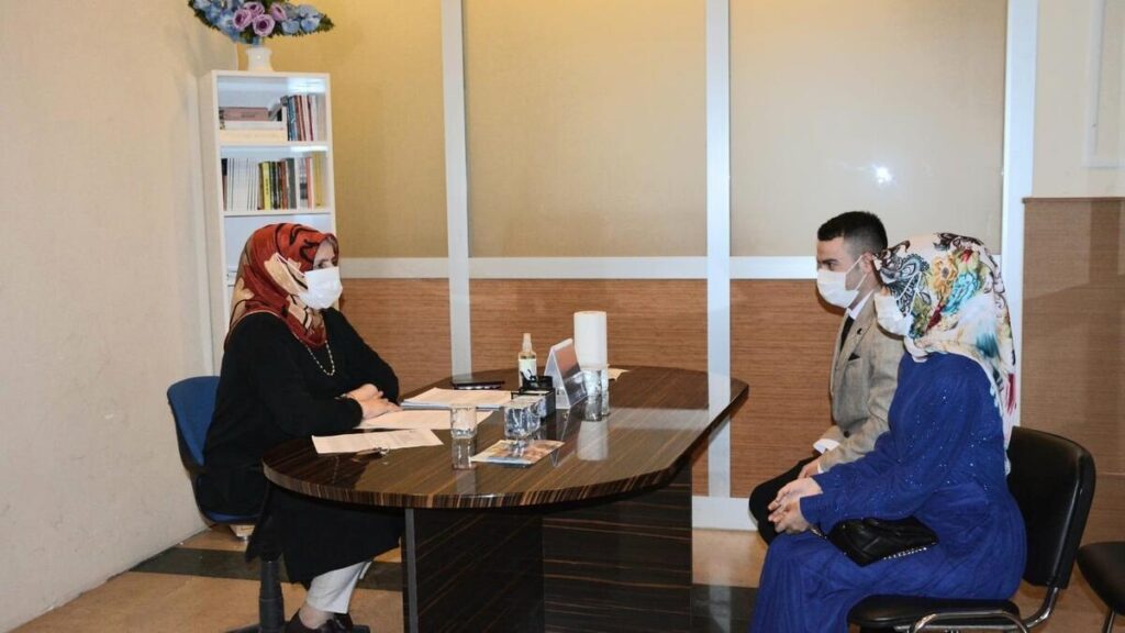 10 yaşında ilkokulu bitirdi 37’sinde ortaokula başladı