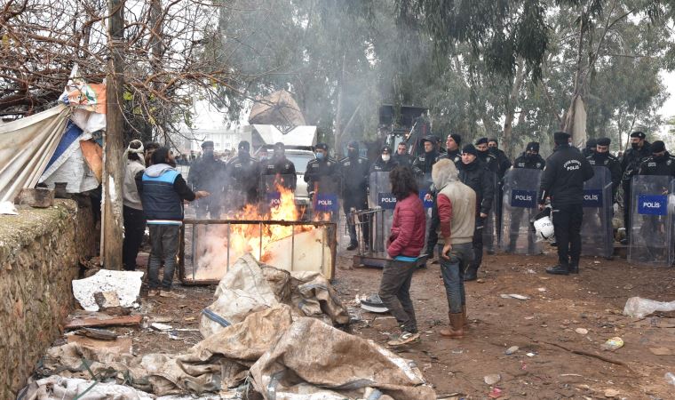 Antalya’da atık kağıt işçilerine baskın: Arabalara el konuldu