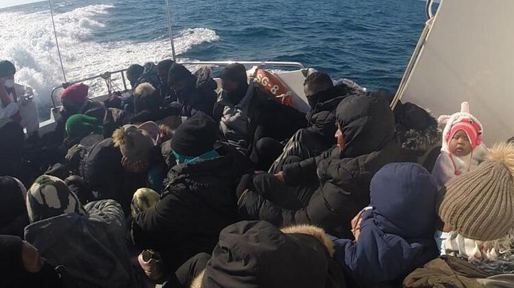 Ayvalık’ta 36 göçmen sahil güvenlik tarafından kurtarıldı