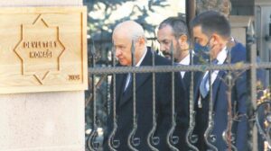 Bahçeli’nin evine sürpriz ziyaret