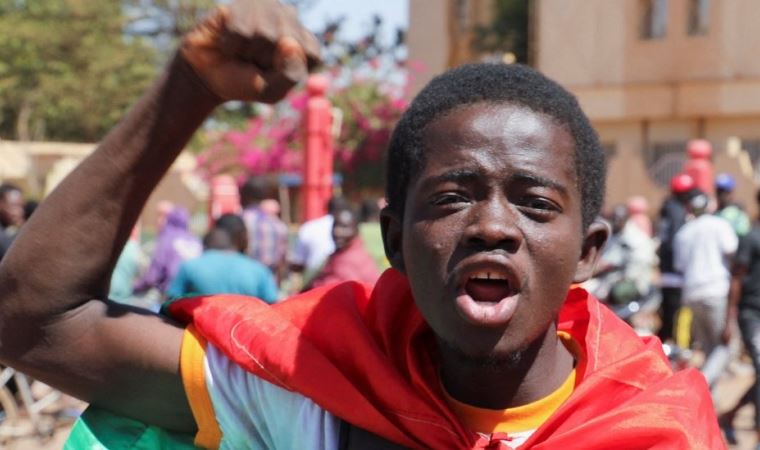 Burkina Faso’da darbe: Askerler neden Cumhurbaşkanı Kabore’yi devirdi?