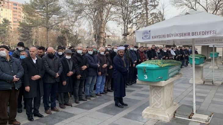 Cinayete kurban giden 3 kişi yan yana defnedildi
