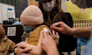 Covid aşısı: Kanada’nın Quebec eyaletinde aşı olmayanlar sağlık vergisi ödeyecek