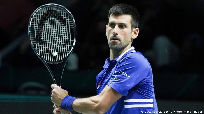 Djokovic sınır dışı konusundaki kararı bekliyor