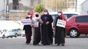 Evlat nöbetindeki Adla anne de oğluna kavuşuyor