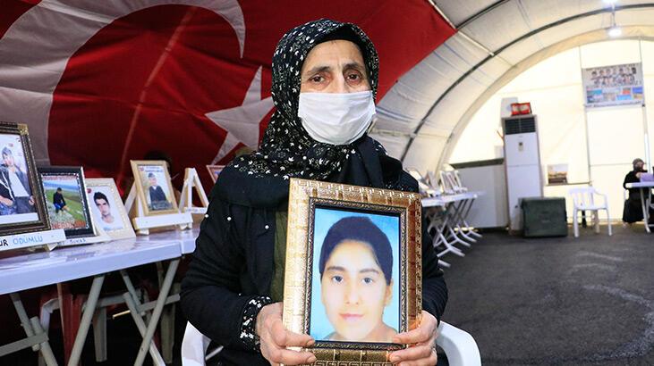 Evlat nöbetindeki anne: HDP ve PKK birdir