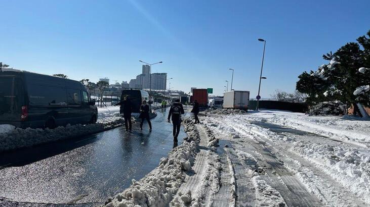 İstanbul Valisi’nden sürücülere çağrı: Acilen çekilmesi gerekmektedir