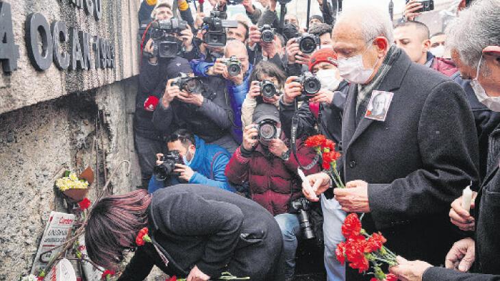 Mumcu ölümünün 29. yılında anıldı