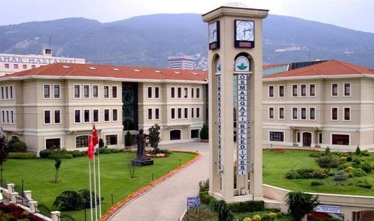 Osmangazi Belediyesi’nden kılık kıyafet genelgesi: Kolsuz elbiseler yasak
