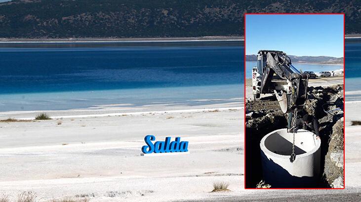 Salda Gölü kumsalında tepki çeken görüntü! Kepçelerle su kuyusu kazıldı