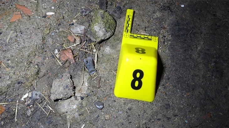 Sivil polis aracına tüfekle ateş açıldı
