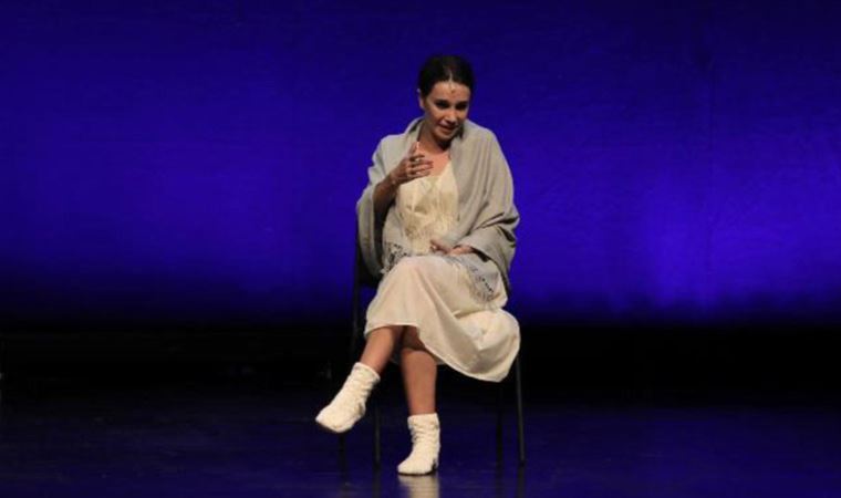 Songül Öden’den etkileyici bir performans: ‘Lal Hayal’