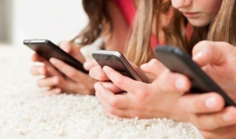 Uzman psikolog anlattı: ‘Çocuklar artık büyünce YouTuber veya influencer olmak istiyor’