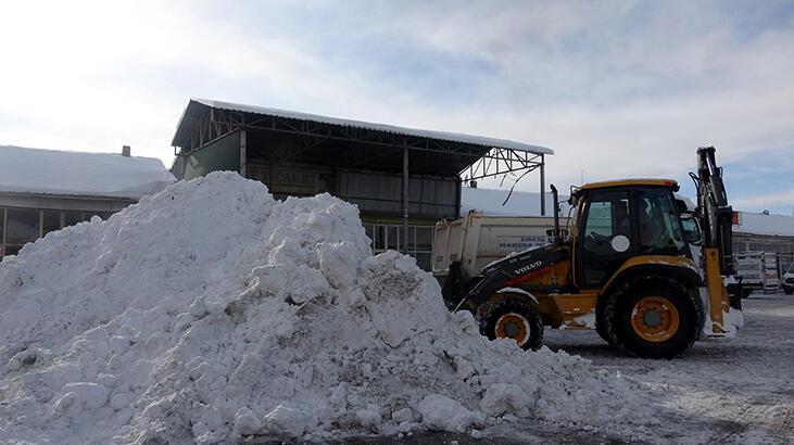Van’da 816 yerleşim yerinin yolu ulaşıma açıldı