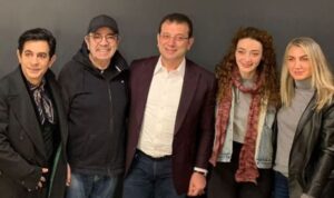 Yeni yılın ilk oyununda Selçuk Yöntem’in misafiri İBB Başkanı İmamoğlu oldu