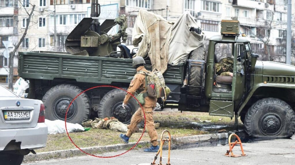 300 askerle Kiev’e sızdılar