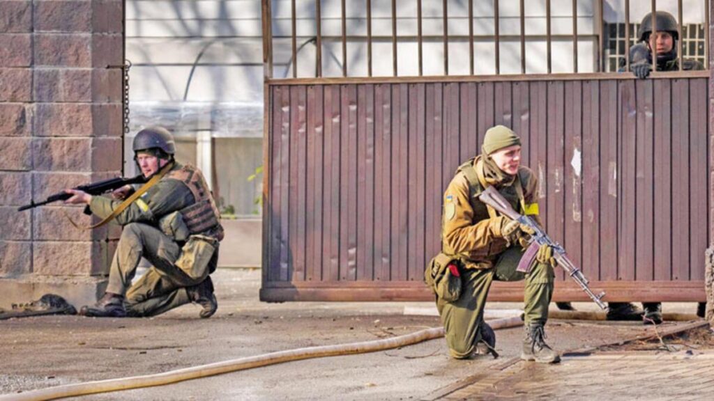 Kiev sokak sokak direniyor
