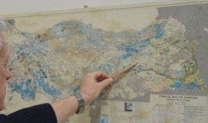 Prof. Dr. Aksoy’dan ‘Bingöl depremi’ açıklaması: ‘Fayların aktif olduğunu gösteriyor’