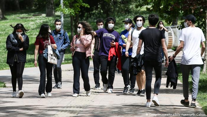 Yurt dışında okumak hayal mi oldu?