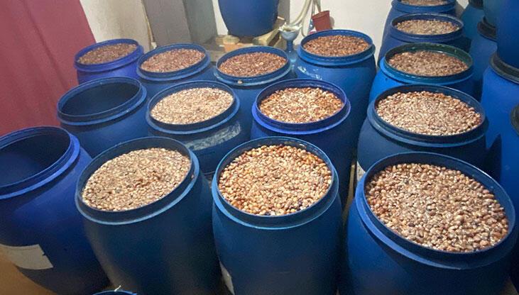 Adana’da 12 bin 187 litre sahte içki ele geçirildi