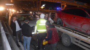 Alkollü sürücü zincirleme kazaya yol açtı! 1 yaralı