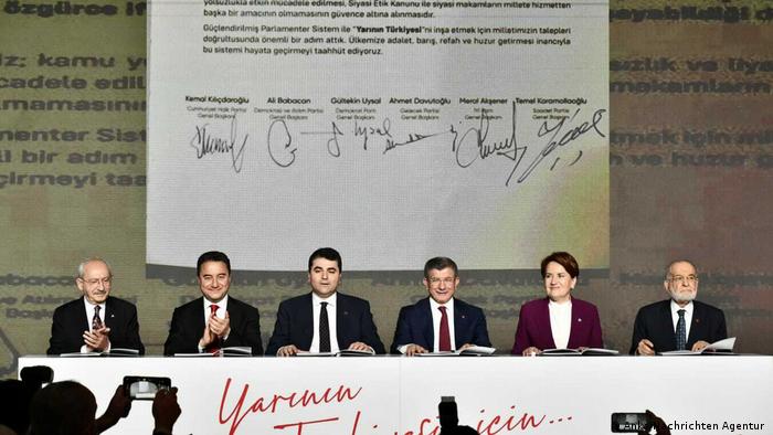 Altı muhalefet partisi “güçlü meclis” için imza attı