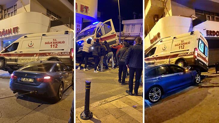 Ambulans ile otomobil çarpıştı: 3’ü sağlıkçı, 5 yaralı