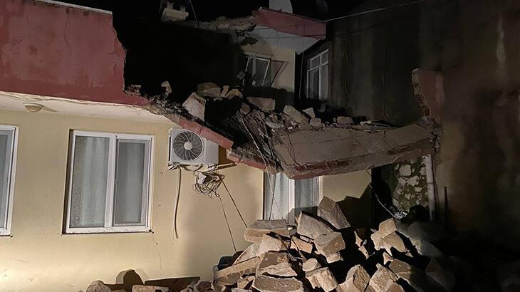 Antalya’yı hortum vurdu! Ortalık savaş alanına döndü