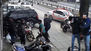 Arkadaşlık teklifini kabul etmeyen kızın sevgilisine silahlı saldırı