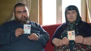 Bankaya gidince ölü olarak gösterildiklerini öğrendiler