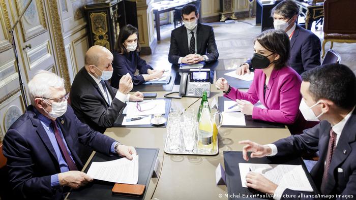 +++ Canlı Anlatım: G7 ülkeleri Rusya’ya yeni yaptırımlar planlıyor 