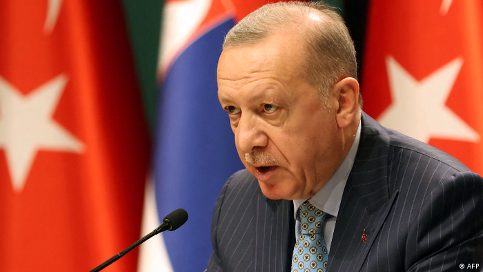 +++ Canlı Anlatım – Televizyon kulesinin vurulduğu saldırıda beş kişi yaşamını yitirdi