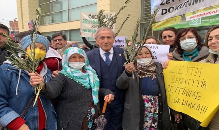 CHP’li Kaya “Zeytinime Dokunma” mitinginde: “Altın yumurtlayan tavuğumuzu emperyalist güçlere teslim etmeyeceğiz”