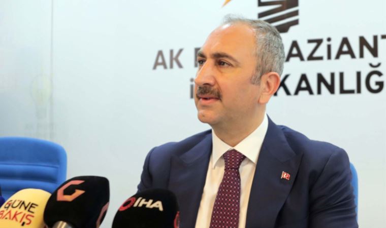 Eski Adalet Bakanı Abdulhamit Gül: ‘Mevkiler, makamlar gelir geçer’