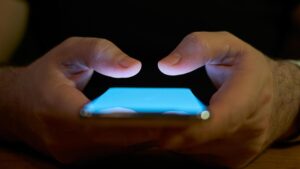 Facebook ve Instagram’dan flaş karar: Rusya’ya yönelik nefret söylemi serbest bırakıldı!
