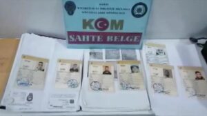 Hatay’da sahte geçici koruma kimlik belgesi düzenleyenler yakalandı