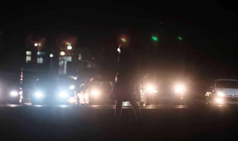 İran’da geçinebilmek için seks işçiliğine yönelenlerin sayısı artıyor