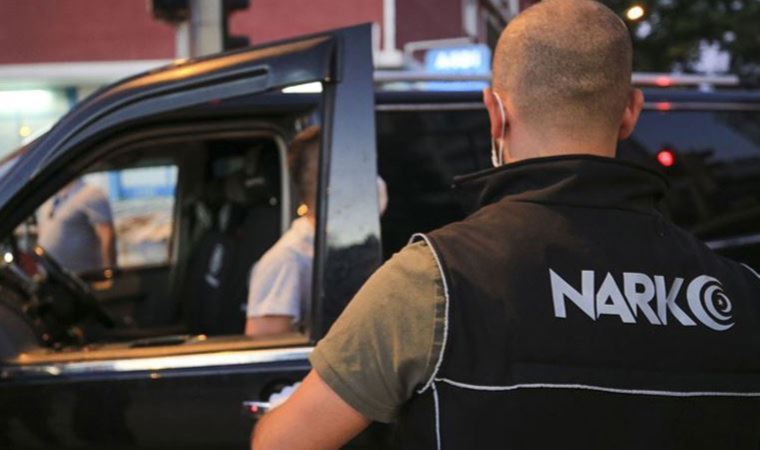 İstanbul’dan Samsun’a uyuşturucu taşıyan 5 kişiye gözaltı