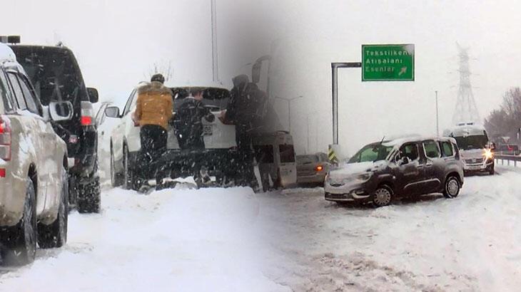 Kar TEM’de araç kuyruğu oluşturdu, saatlerce beklediler