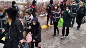 Kırşehir merkezli 18 ilde operasyon! Güzellik merkezlerinin haciz oyunu ortaya çıktı