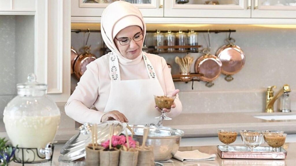 Leblebi helvası ekrana çıktı… Yunanistan’la tatlı gündeme devam