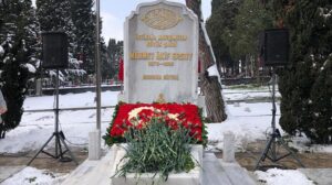 Mehmet Akif Ersoy kabri başında anıldı