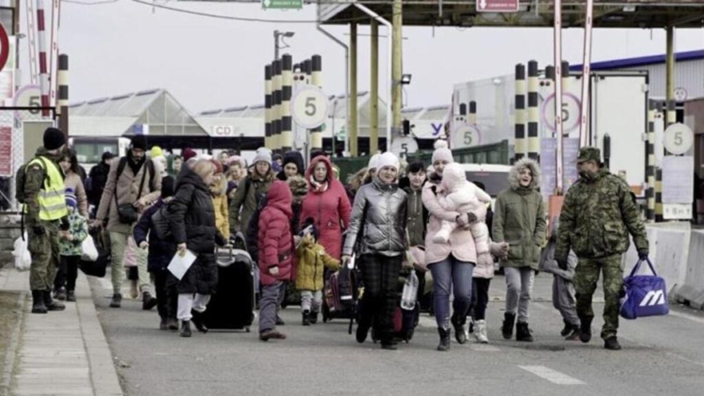 Polonya’da tren istasyonu mülteci merkezine dönüştürüldü