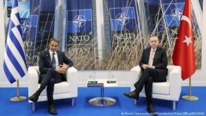 Savaşın gölgesinde Yunanistan’dan Türkiye’ye kritik ziyaret