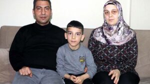 SMA hastası kızlarını kaybeden aile, oğulları Umut için mücadele ediyor