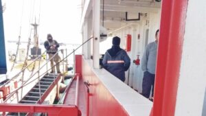 Ukrayna’da Türk gemisine milis baskını